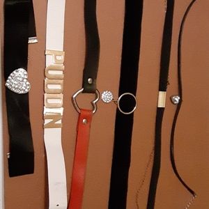 Necklaces/chokers